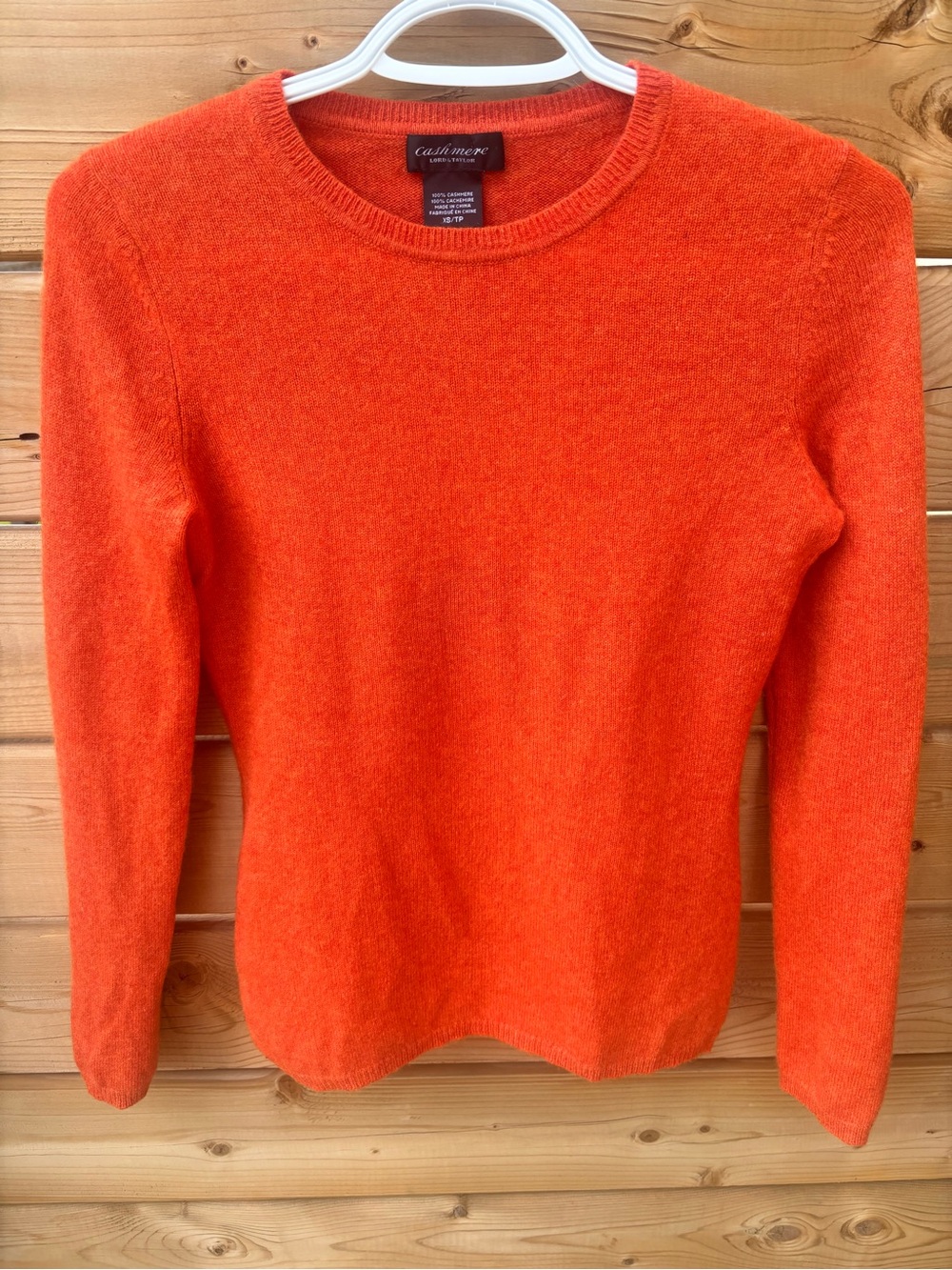 Lord & Taylor 100% Cashmere Crewneck Sweater
